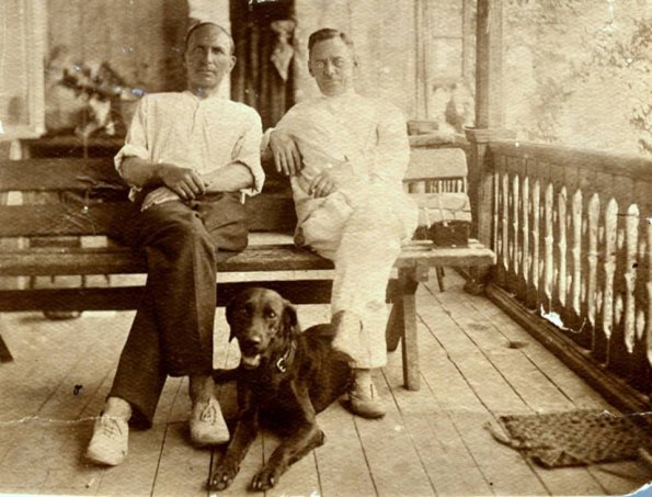 1930 Ташкент И И Соколовский с мужем своей сестры Валерии - Николаем Михайловичем Долгушиным