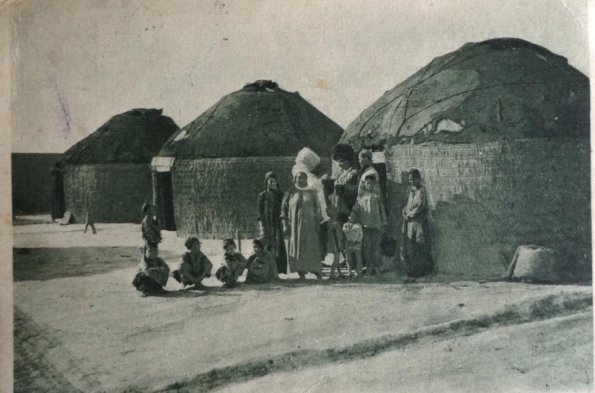 1931 Ashgabat Family at Yurt