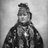 1902 Еврейка из Самарканда с диадемой из жемчуга и изумрудов. Иллюстрация из книги Гюго Краффта