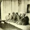 1902 Музыканты, приглашенные на семейное торжество. Иллюстрация из книги Гюго Краффта