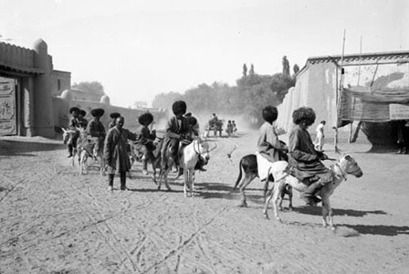 1910 Предпл  Ашхабад Наездники на Ослах
