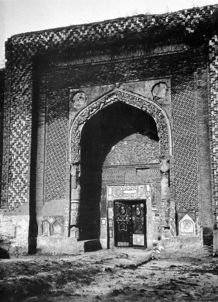 1915 Узген Северный мавзолей (1152-1153 гг.) – находится прах Хасана-ибн-Хусейна-ибн-Али