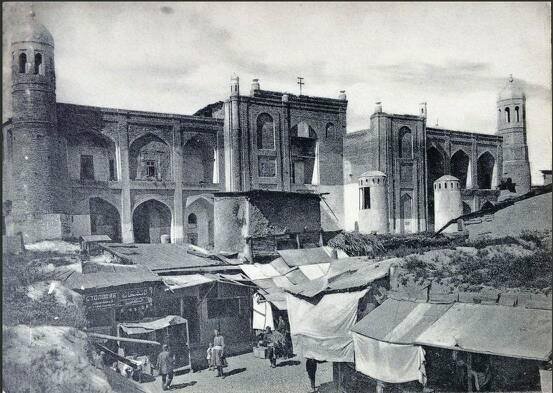 1920 Tashkent Bazar at Kukaldosh Medrese