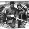 1930 Самарканд Военком уз бригады проводит стрелковые занятия со студентками института просвещения