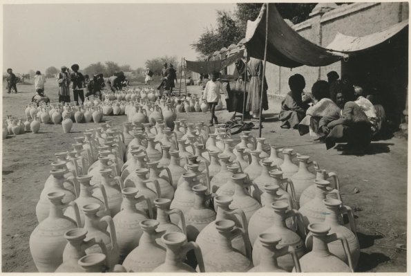 1930 Mary Clay Pottery Market 3