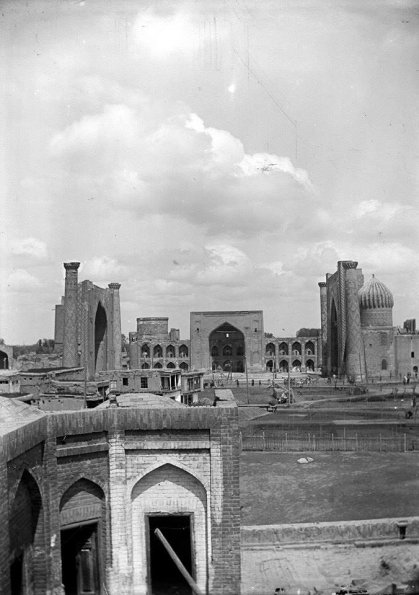 1934 Самарканд Регистан махалла Хаузи-Балянд Медресе Чильдухтарон не разрушнный