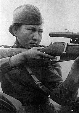 1944 Герой Советского Союза Алия Молдагулова, Стрелок