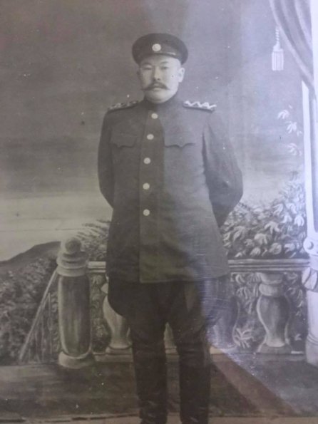 1945 General Ischakbek Monunov