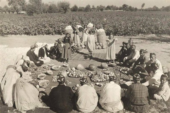1949 Tajikistan Pioneers Performance